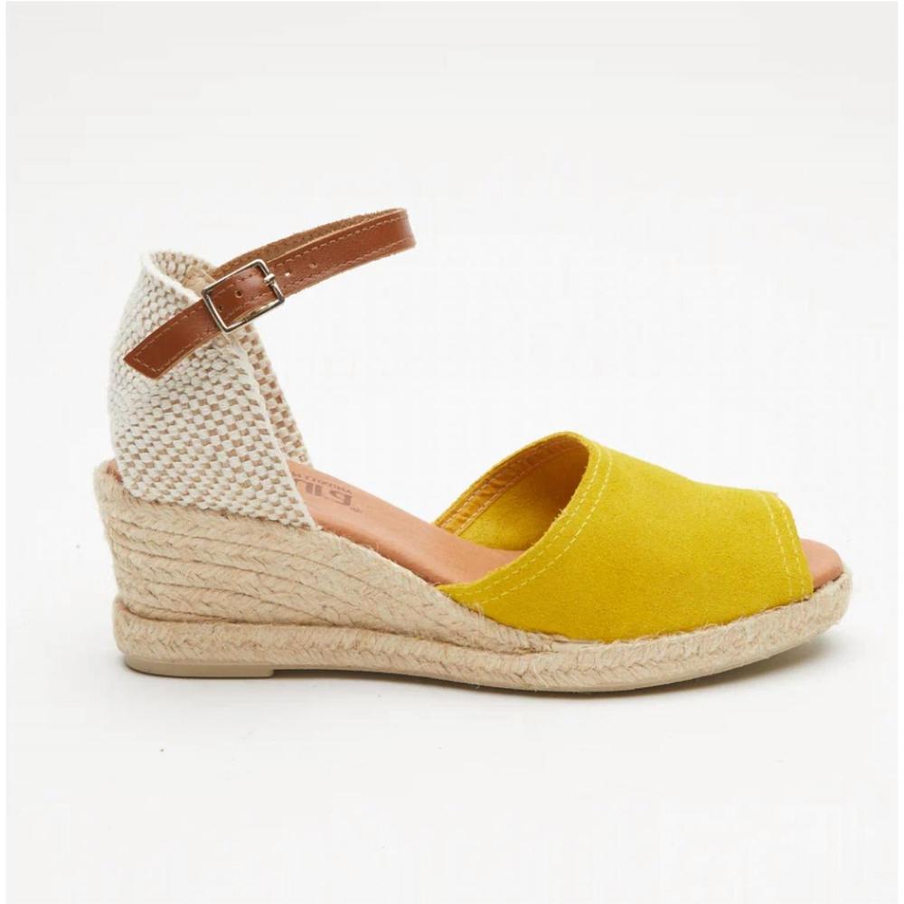 NEW SPRING STEP SHOES women's royalee sandal in yellow suede